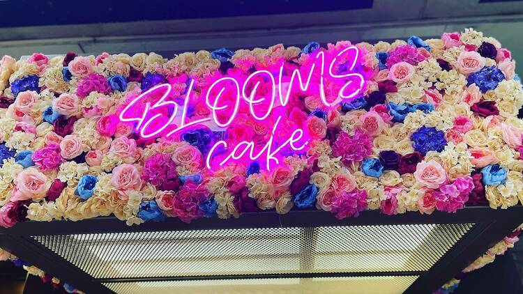 Blooms Cafe entrance