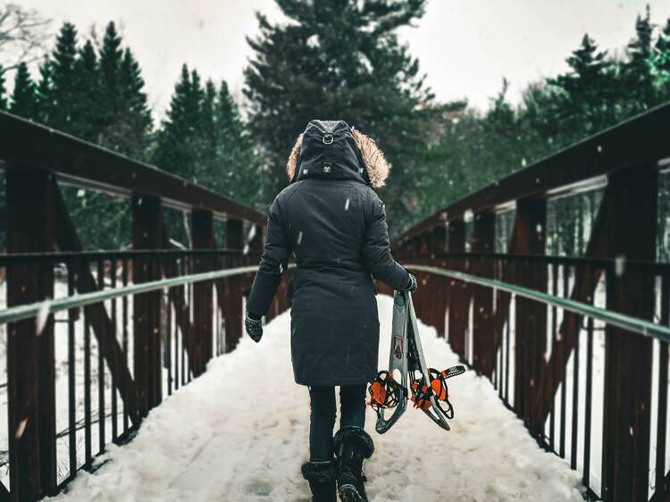 21 hiking trails and parks near Montreal to hit with snowshoes 21 hiking trails and parks near Montreal to hit with snowshoes