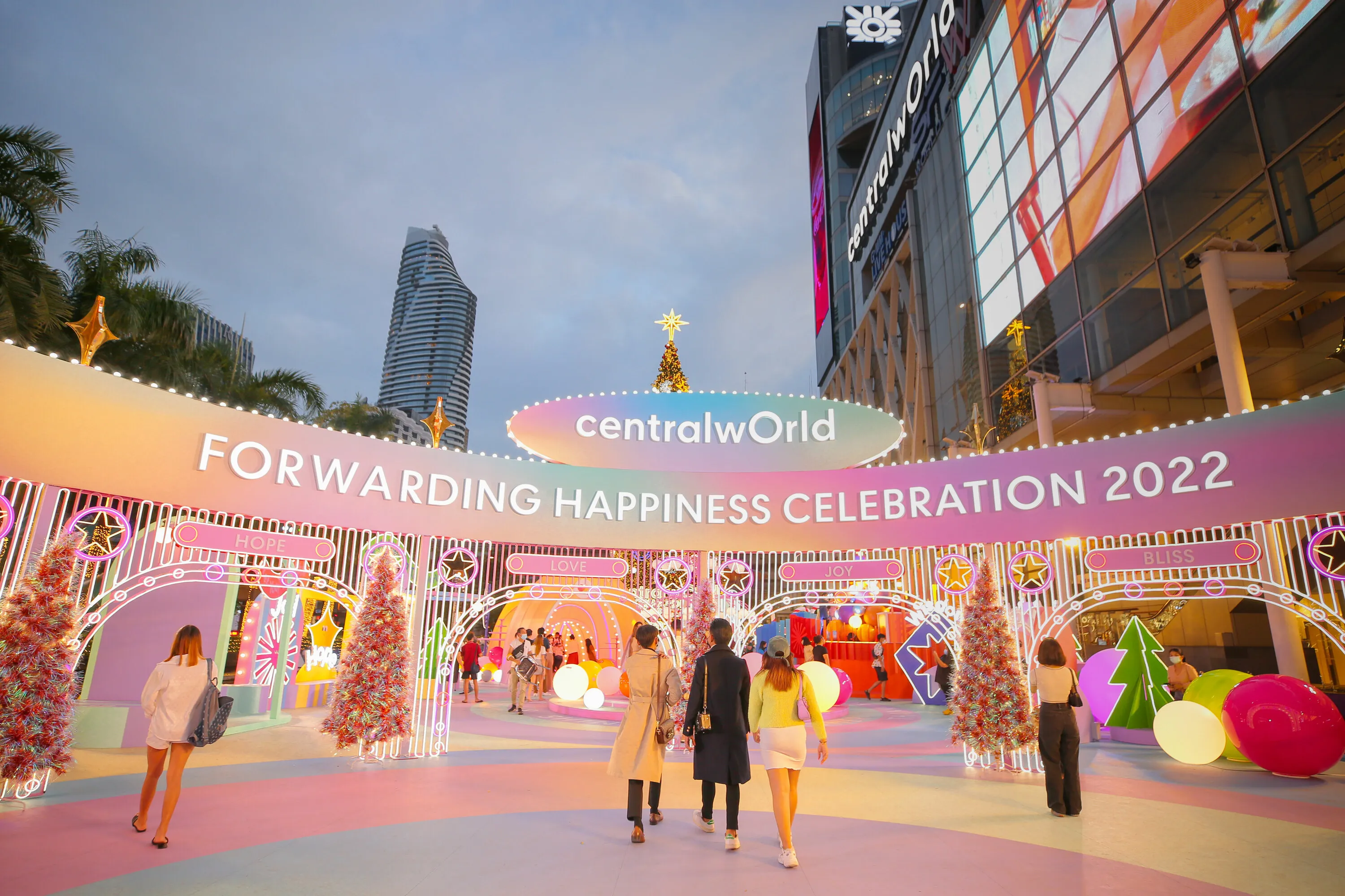 Forwarding Happiness Celebration 2022 centralworld