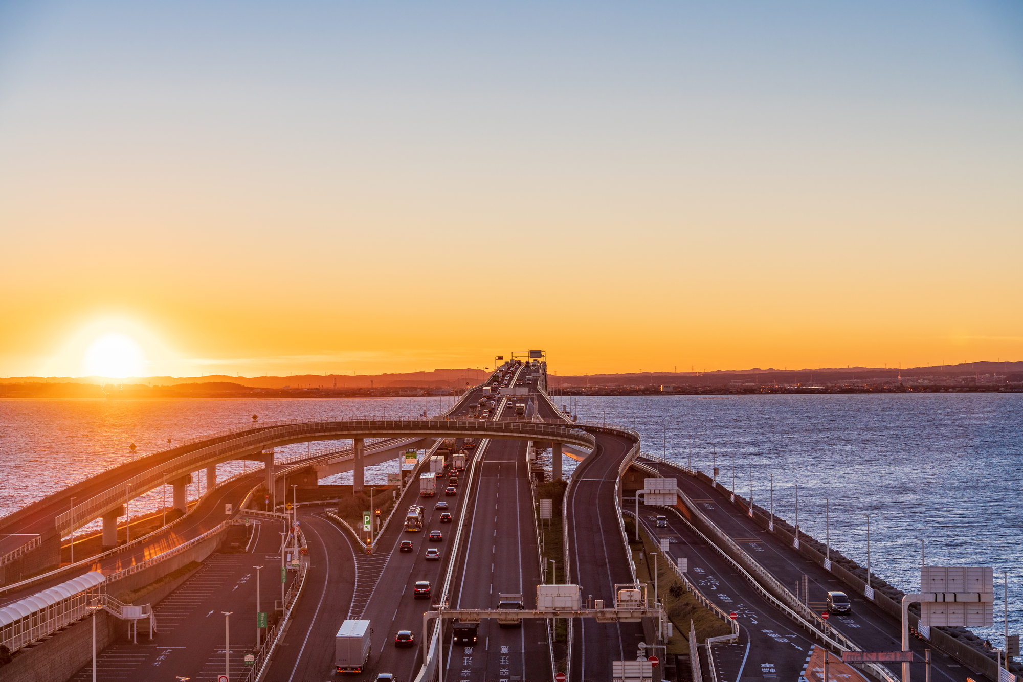 海ほたる様 屋根なし2階建てバス」アクアラインへ！ 海ほたる～木更津で12月運行