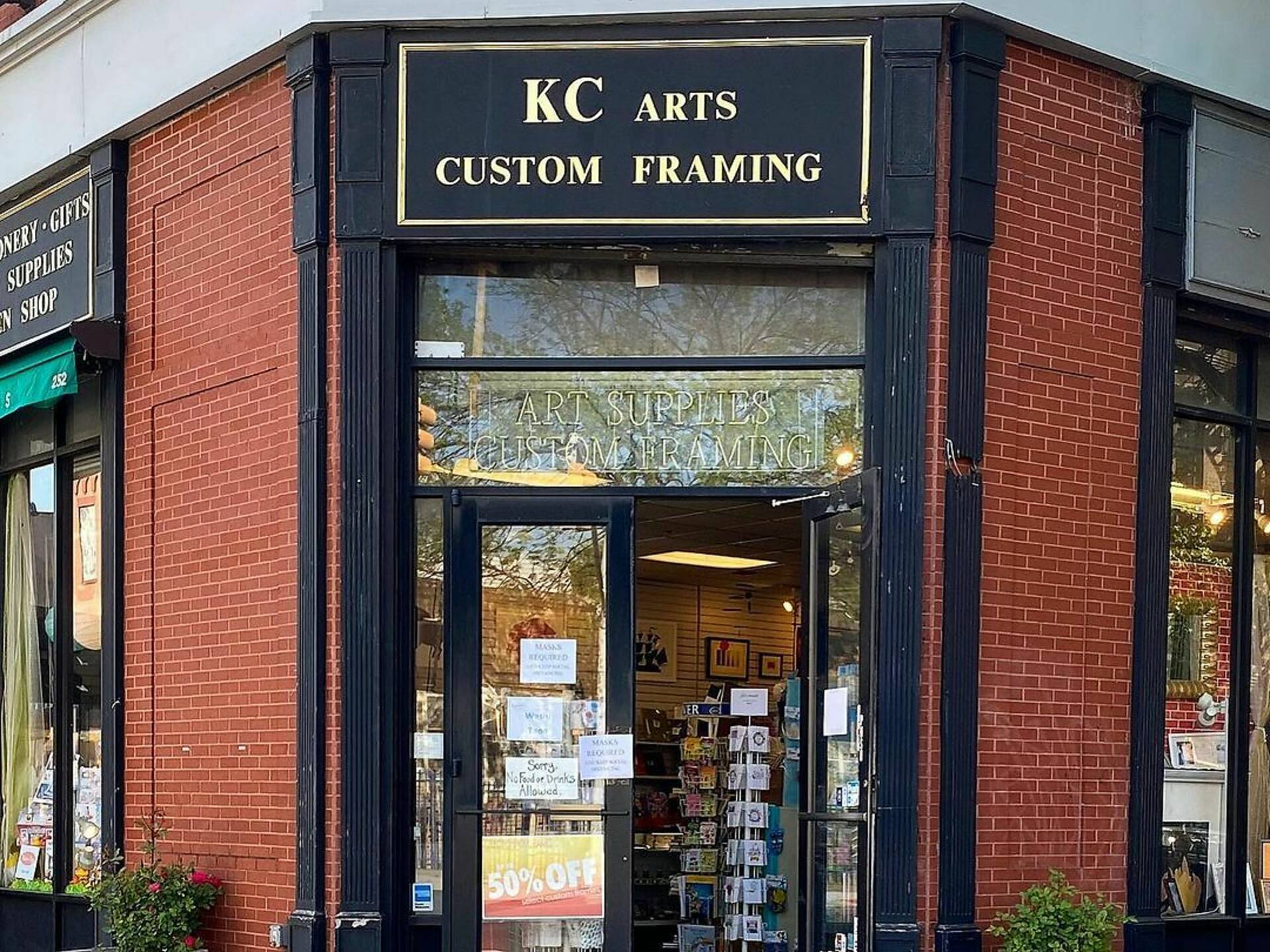 Best Art Stores in NYC for Painting and Craft Supplies