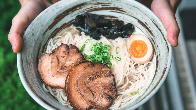 17 bols remplis d'umami : Voici le meilleur ramen de Montréal