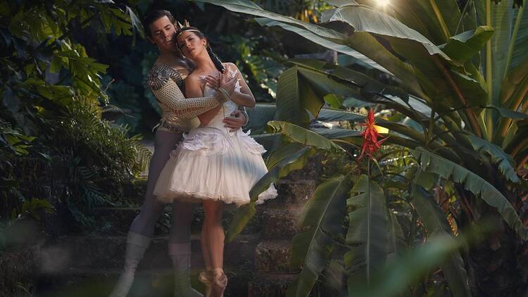 Katia Carranza and Carlos Quenedit in Swan Lake. Photo by © Gary James.