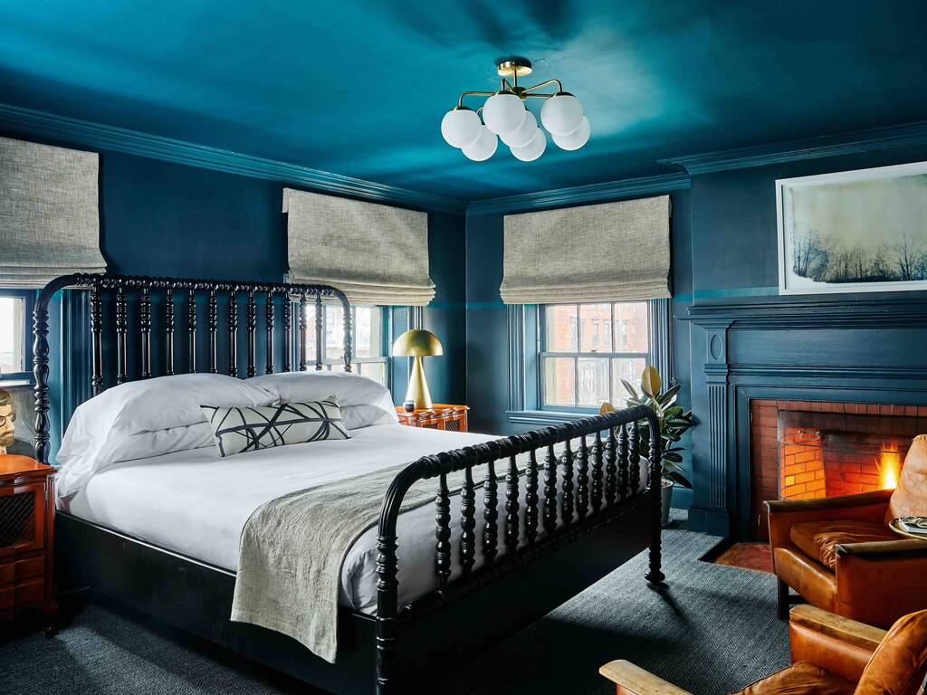 16 Coziest New England Hotels with Fireplaces to Book for 20204