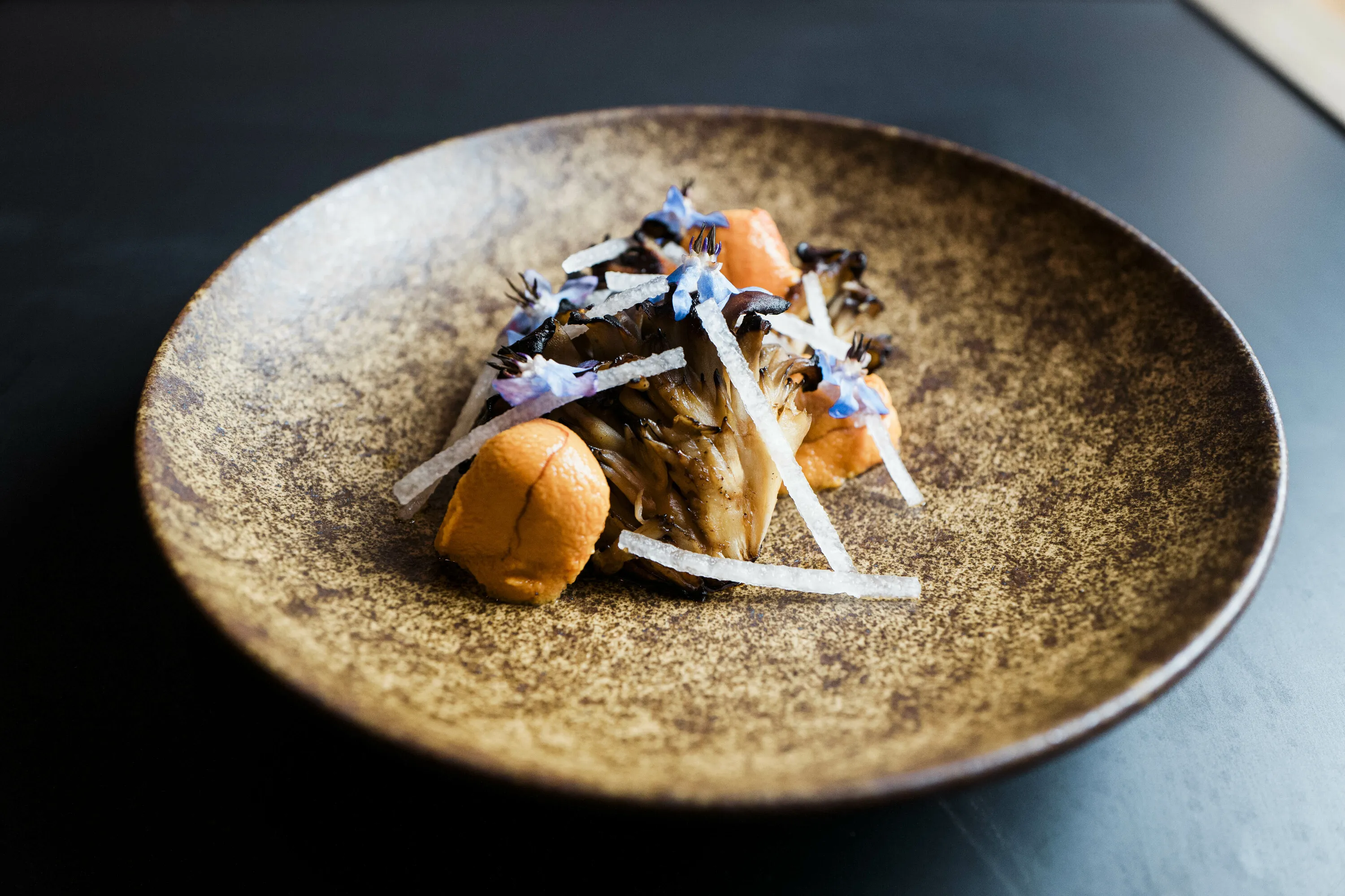 Kinn Hen of the Woods and Uni