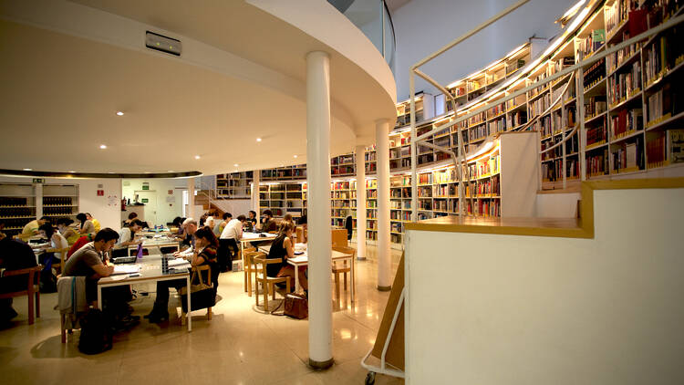 Biblioteca Pedro Salinas