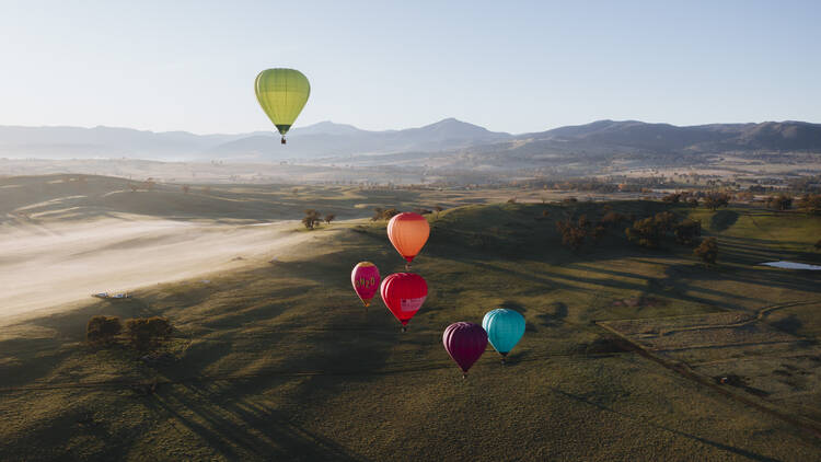 Six hot air balloons soar high above Victoria's High Country