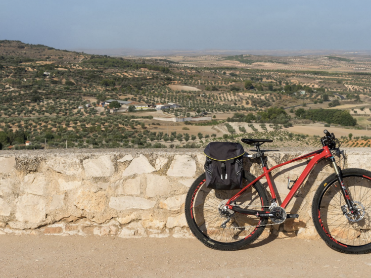 13 rutas en bici por los pueblos más bonitos de Madrid