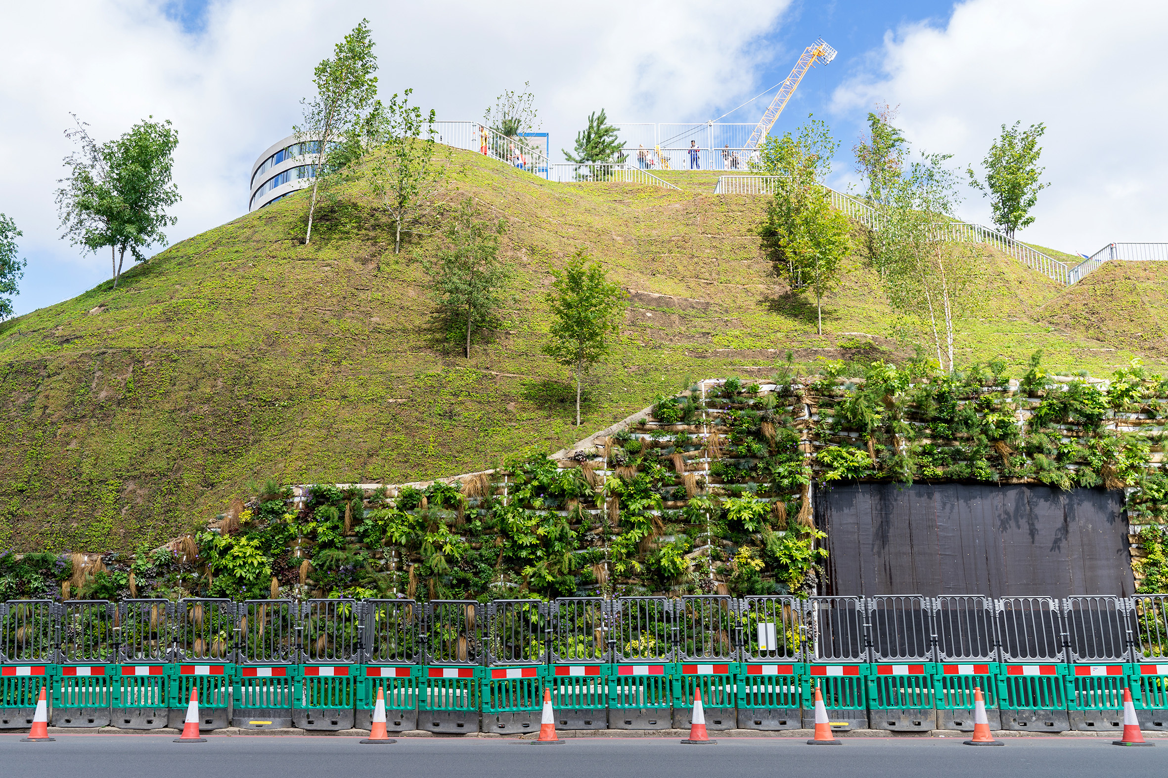 There’s a petition to save the Marble Arch Mound!