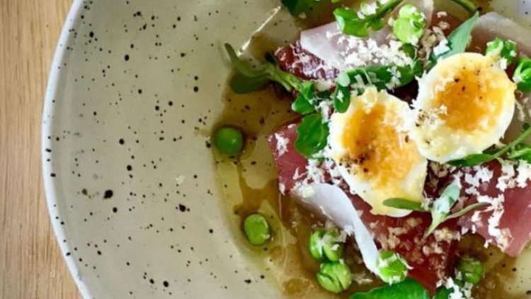 son in law eggs with broth and peas