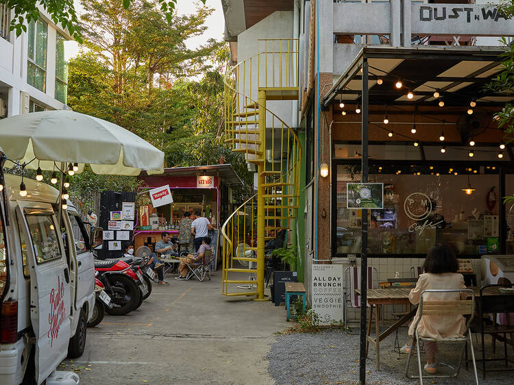 Treat yourself to great food and good vibes at the hip neighborhood of Ari