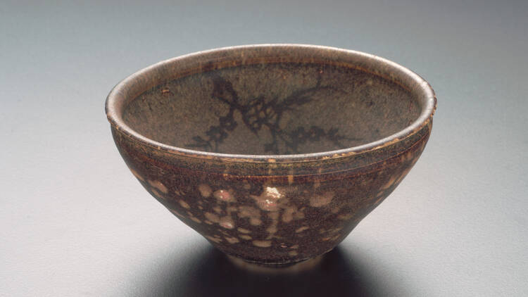 Bowl with resist floral design