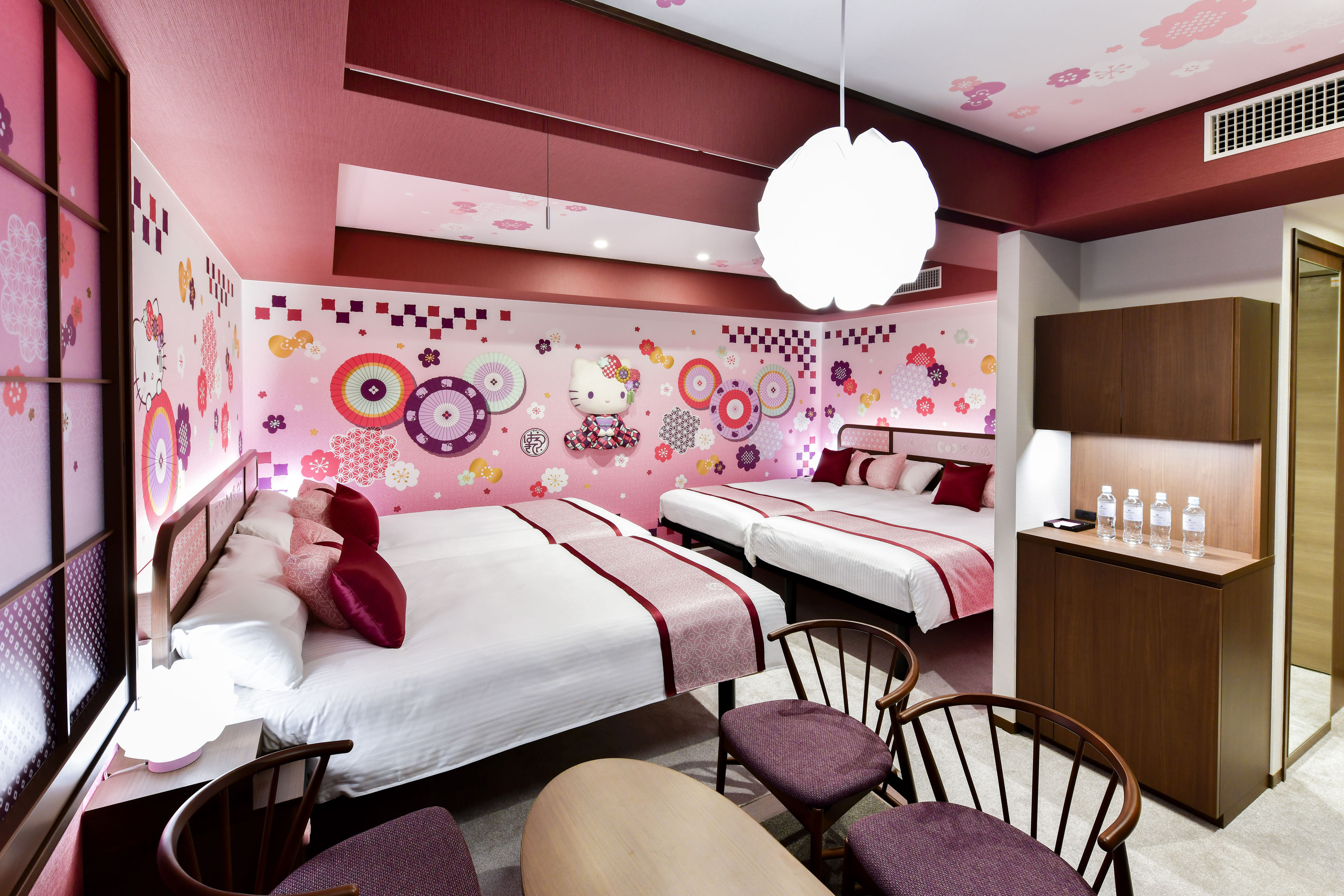 Hello Kitty Hotel Suite