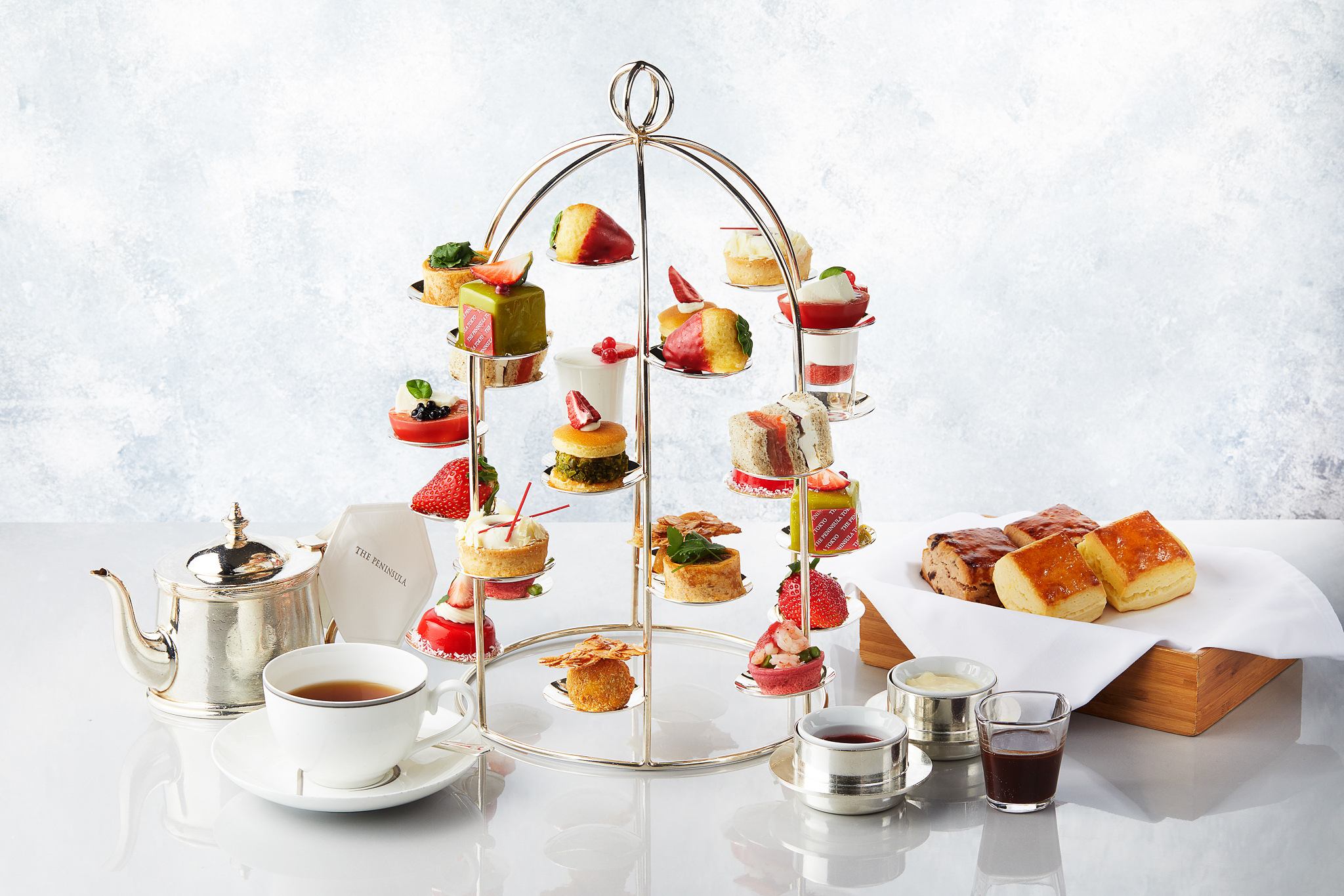 The Peninsula Tokyo Strawberry Afternoon Tea | Restaurants in Tokyo