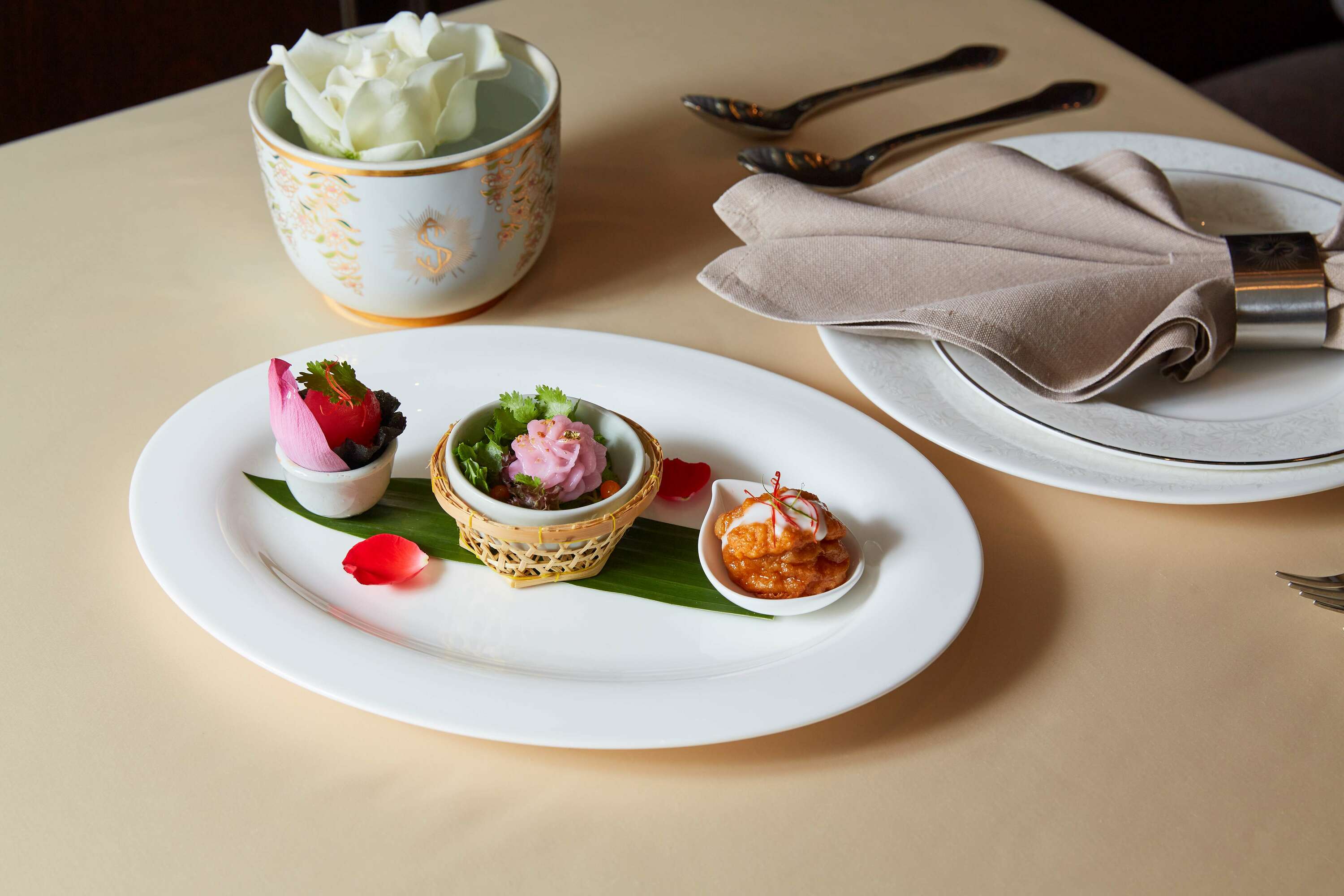 Time Out Tables: The Lamiat Selection by Chang ณ บ้านสุริยาศัย