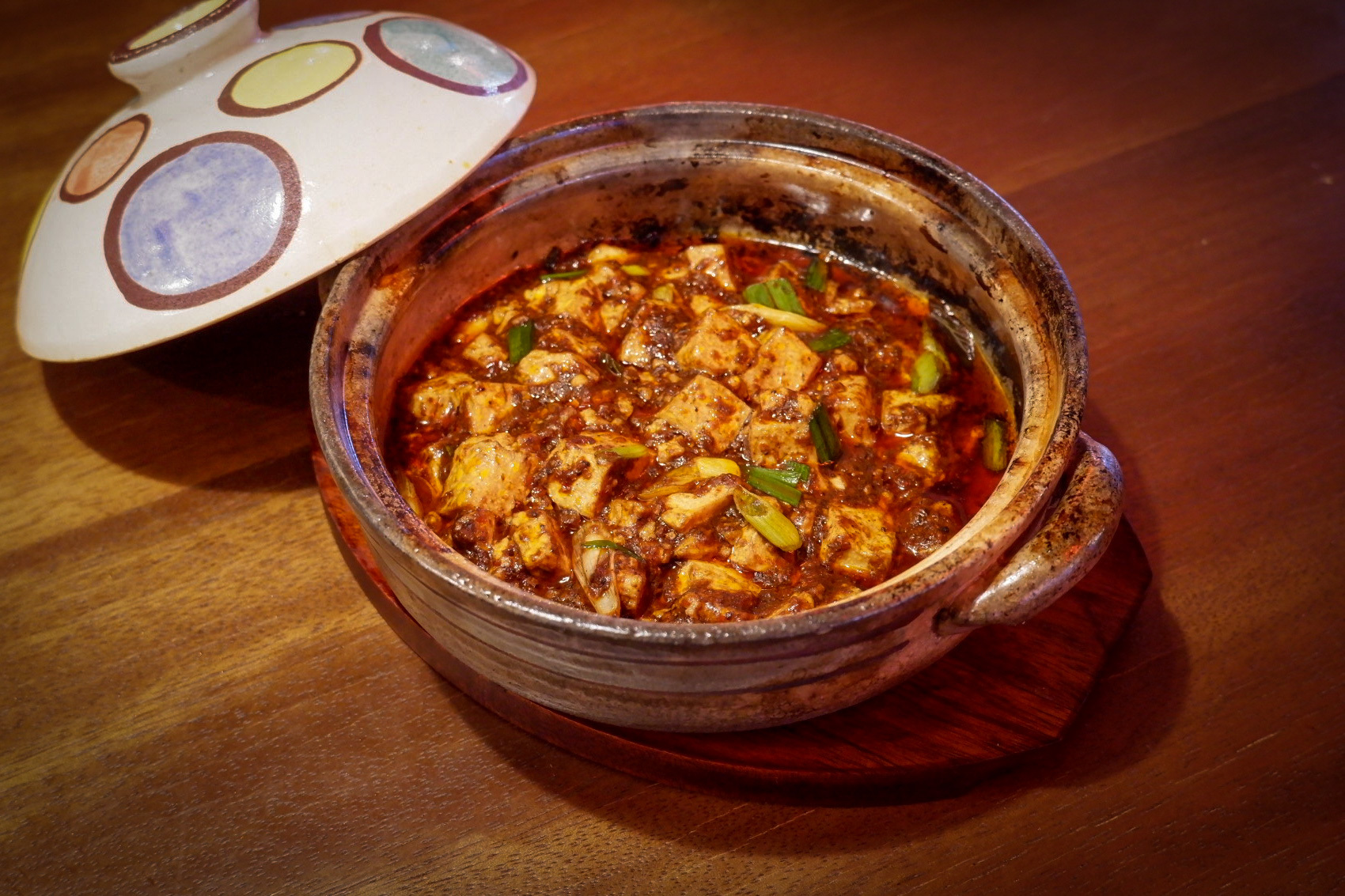 『陳麻婆豆腐土鍋仕立て』(Photo:Tomomi Naka)mura