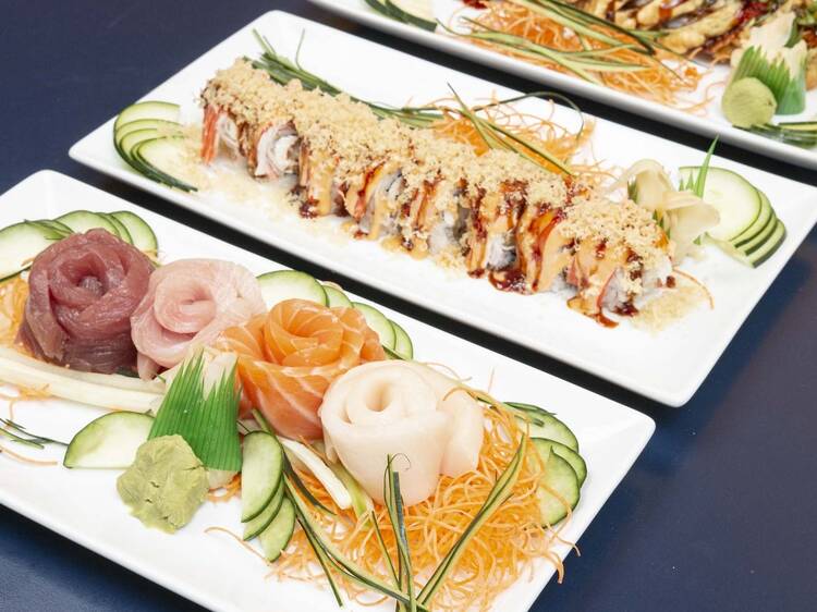11 Delicious Late Night Delivery Restaurants In Chicago