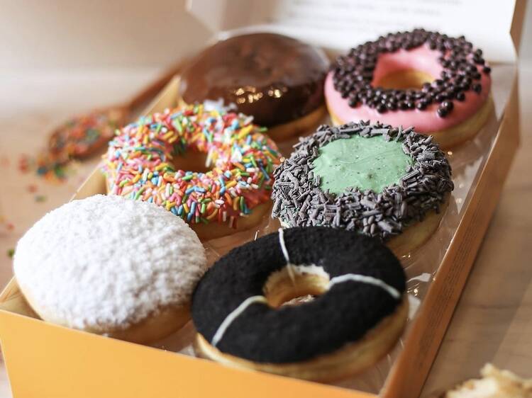 J.Co Donuts & Coffee