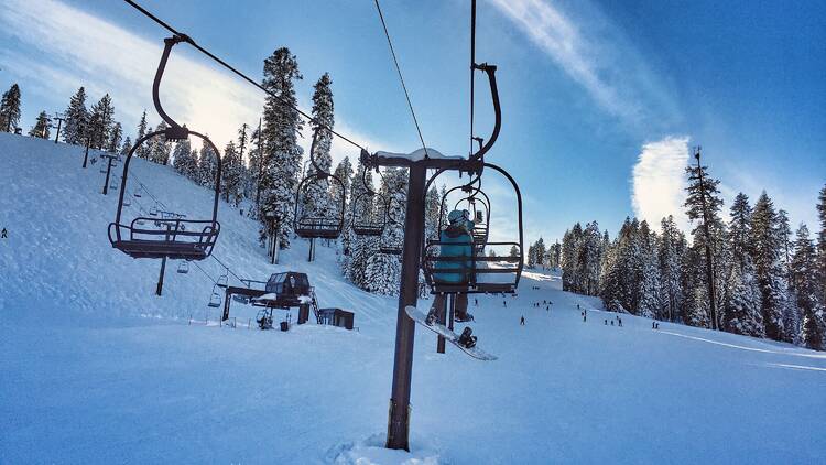 Ski,Lift,In,Yosemite,California