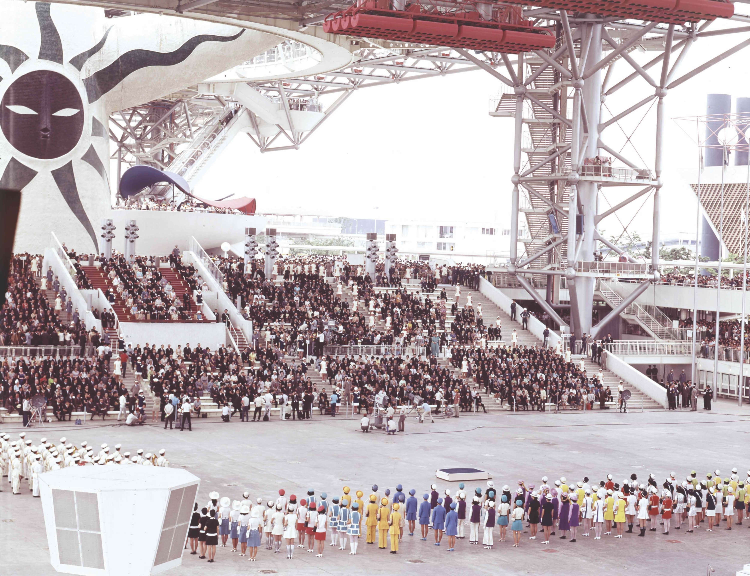 激レア　大阪万博　日本万博 超お宝写真】大阪万博にフェラーリやインディカーが展示されていた