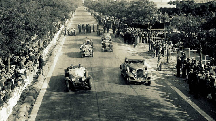 Pátio das Antigas, Lisboa Antigas, II Corridas no Campo Grande (1931)