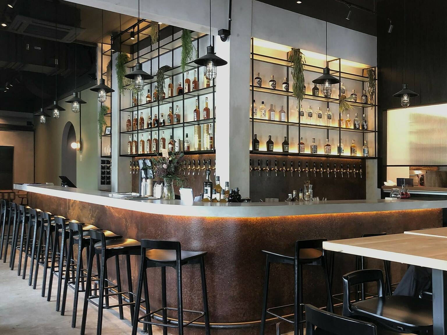 28 Best Craft Beer Bars in Singapore to Quaff Down a Pint