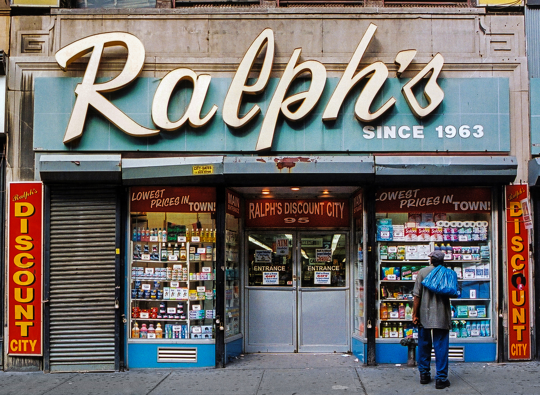 This new free exhibition chronicles disappearing NYC storefronts