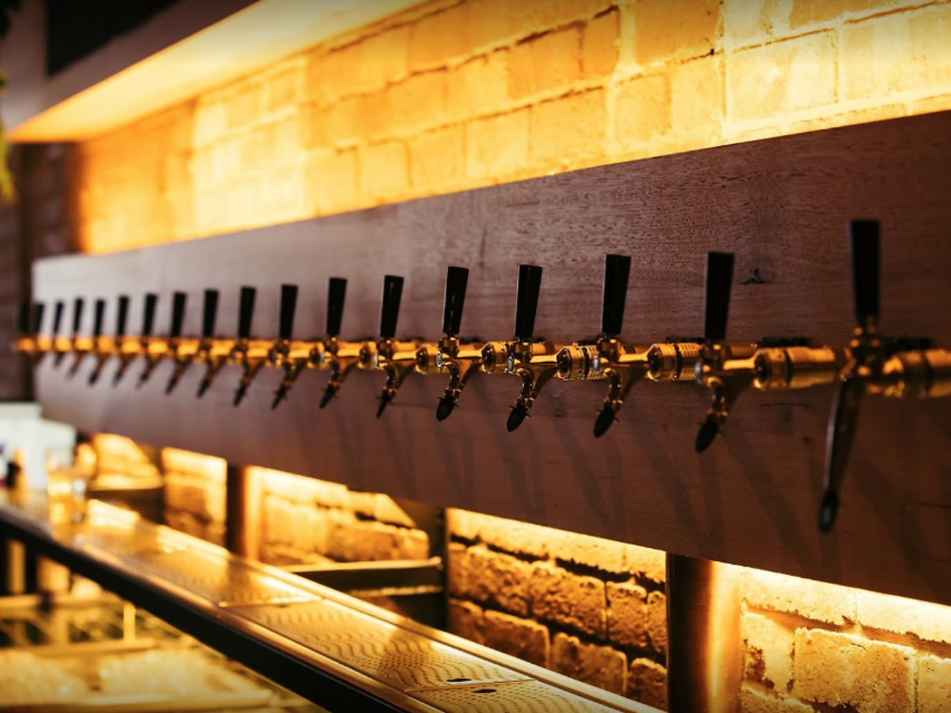 Where to buy alcohol on Good Friday in Melbourne