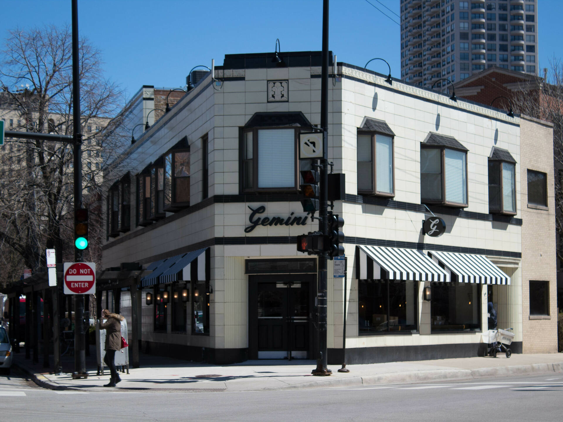 18 Best Lincoln Park Restaurants to Make a Reservation at Tonight