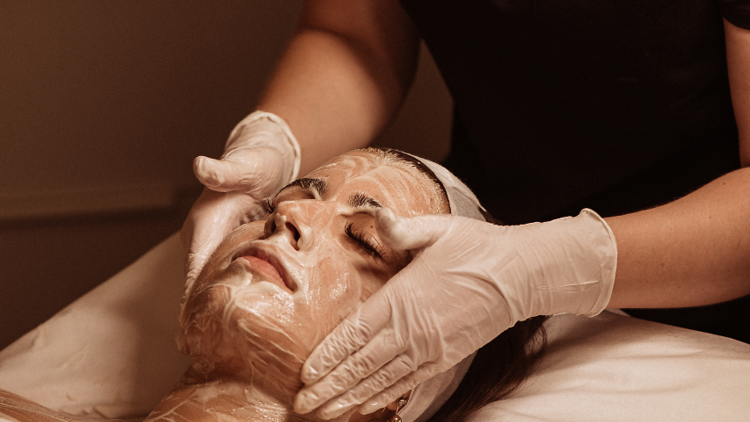 A women getting a facial