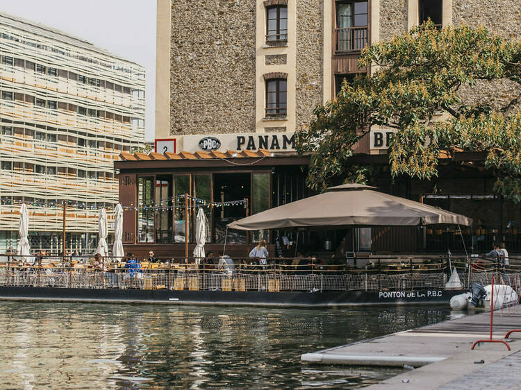 Terrasses les pieds dans l'eau