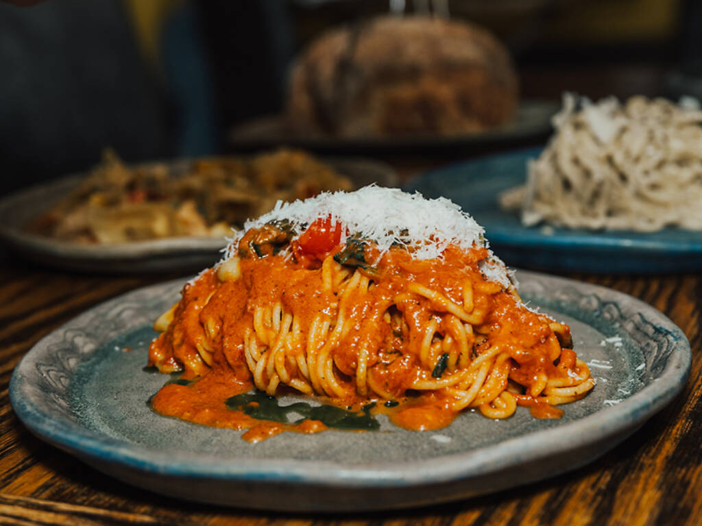 15 Best Restaurants in Las Vegas to Check Out Right Now