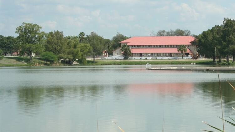 Woodlawn Lake Park