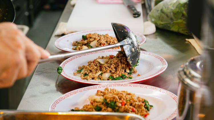 タイ屋台999 下北沢店（Photo: Keisuke Tanigawa）