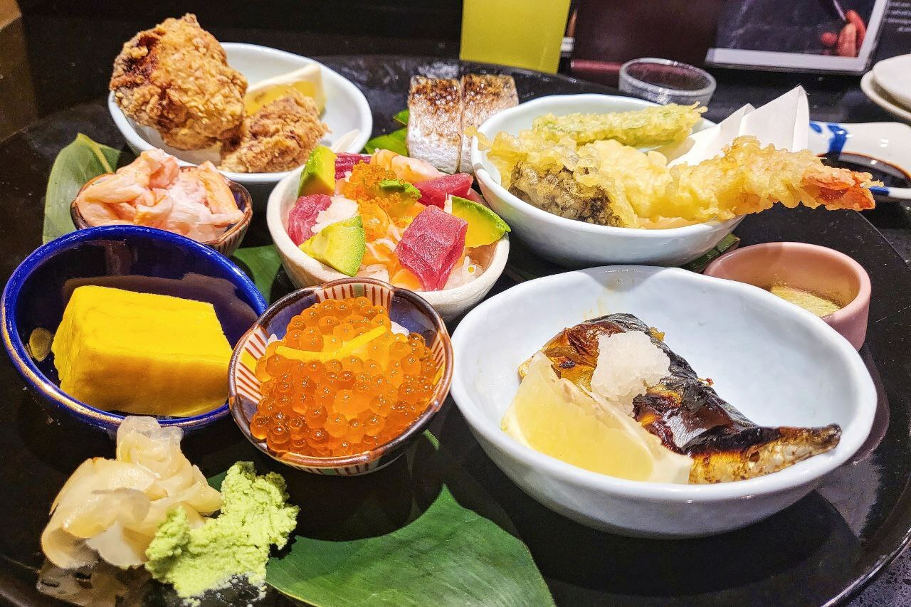 Chojiro: sushi chain with premium sushi and overflowing ikura bowls