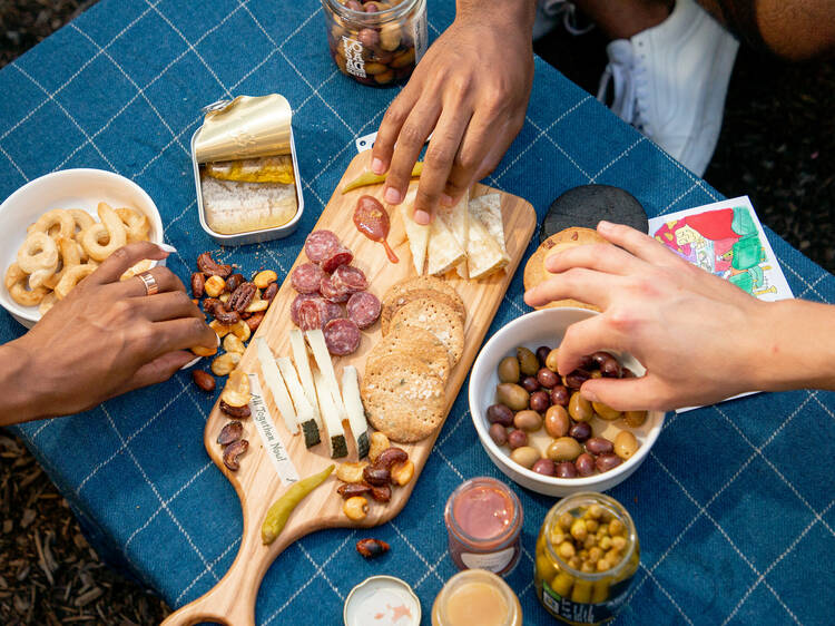 The best markets and restaurants to level up your Chicago picnic