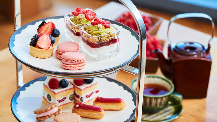 Andaz Tokyo Spring Berry Afternoon Tea