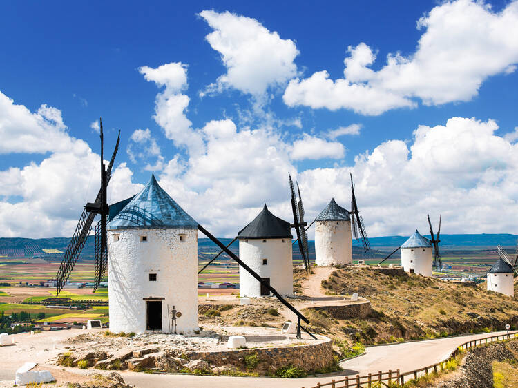 Vuelve el tren que te lleva a ver los gigantes del Quijote