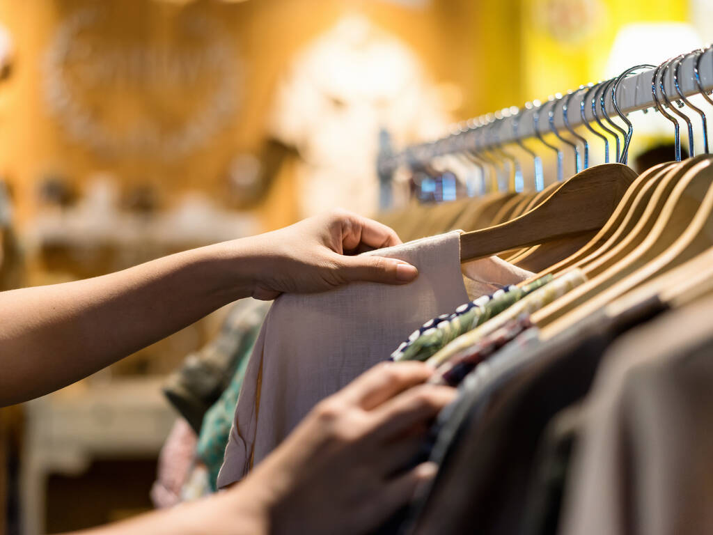 10 Best Thrift Stores in Miami for Vintage Threads and Secondhand Gems