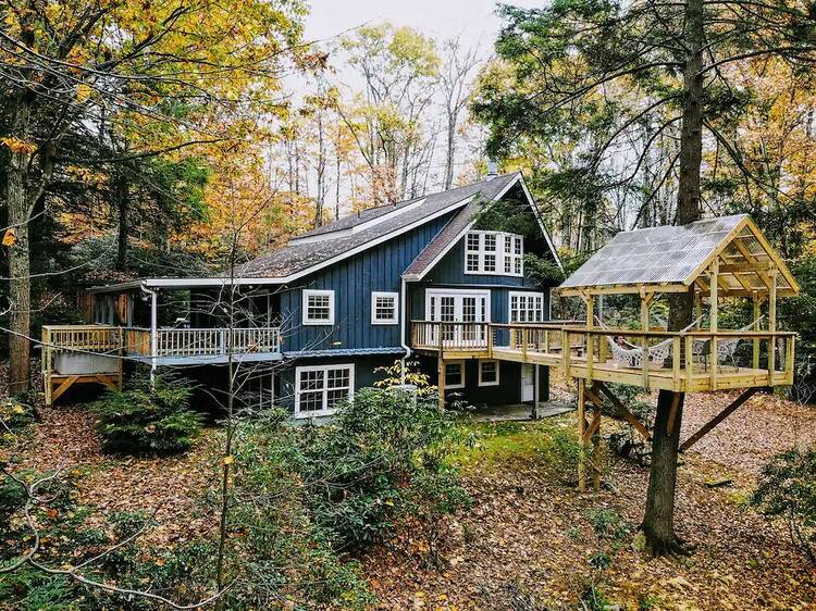 The treehouse chalet in Cresco