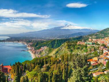 Alojamientos a los pies de los volcanes más espectaculares de Europa Alojamientos a los pies de los volcanes más espectaculares de Europa