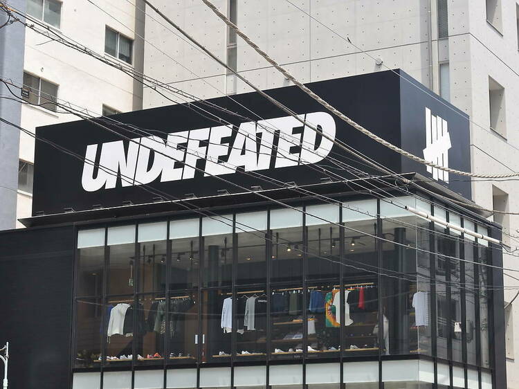 アンディフィーテッド 渋谷店