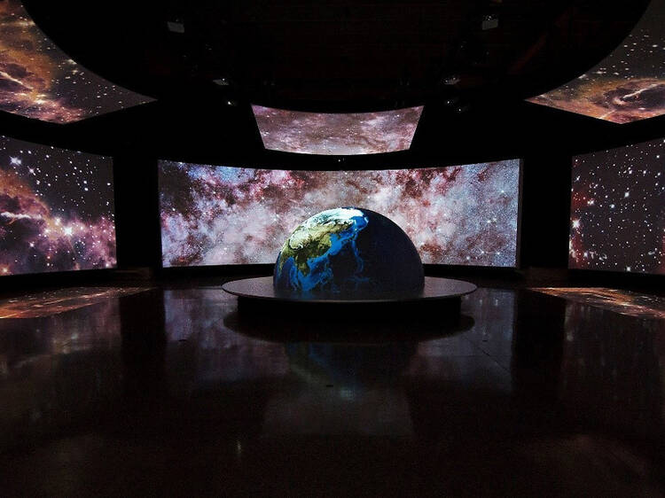 Journey through space at Neighbourhood Earth