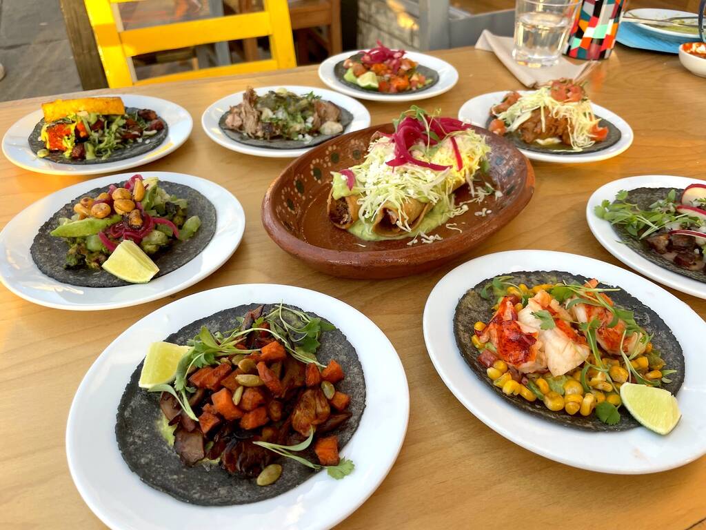 23 Best Mexican Restaurants in Los Angeles For Tacos and Mariscos