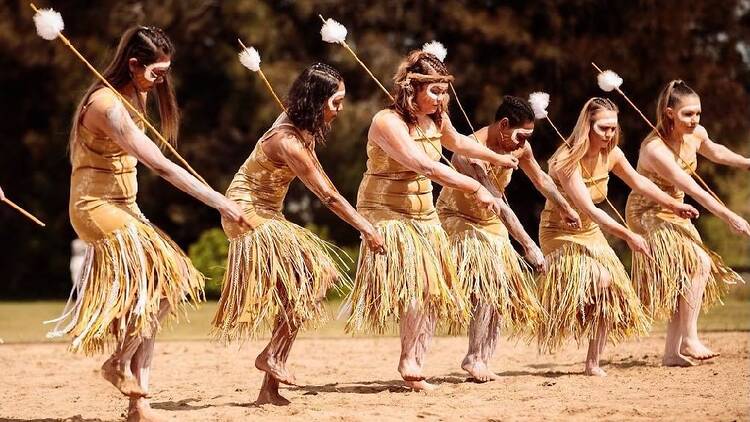 6 young girls performing as the Jannawi dance clan
