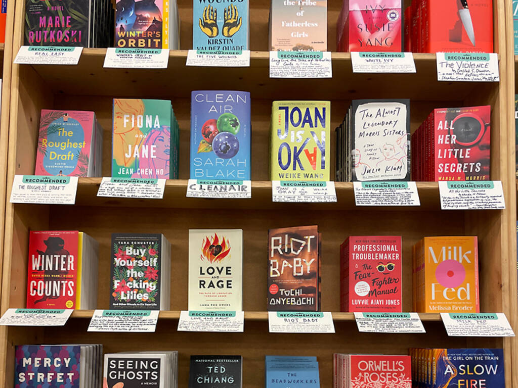 14 Best Independent Bookstores In The US