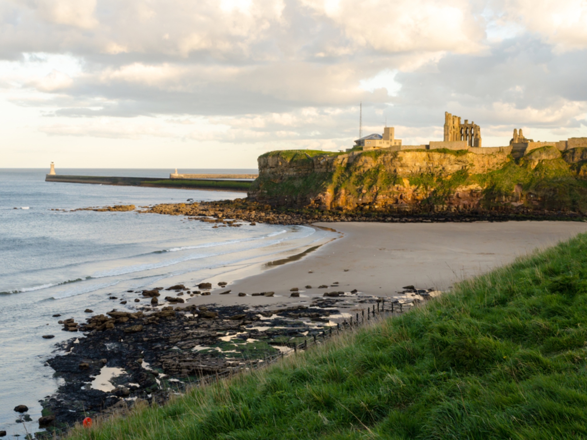 These are the English Regions with the Cleanest Beaches in 2022