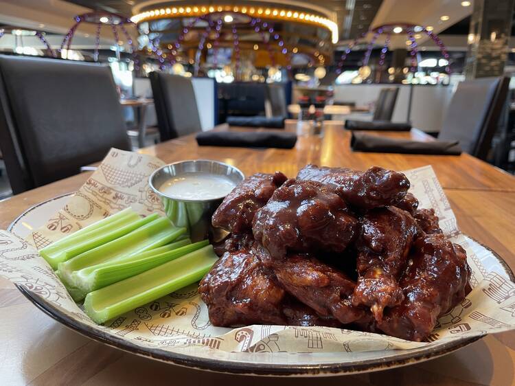 Hershey’s chocolate barbecue chicken wings | Hershey Park 