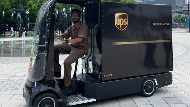 ups delivery truck