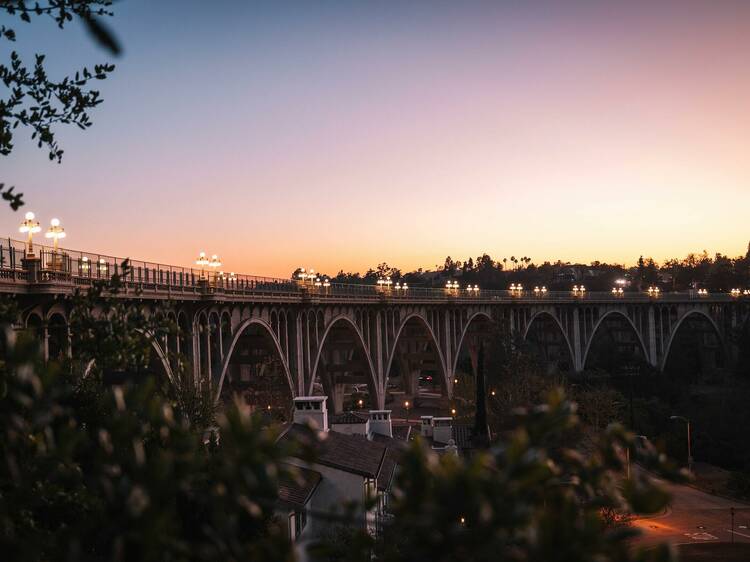 Have a ‘La La Land’ moment on the Colorado Street Bridge